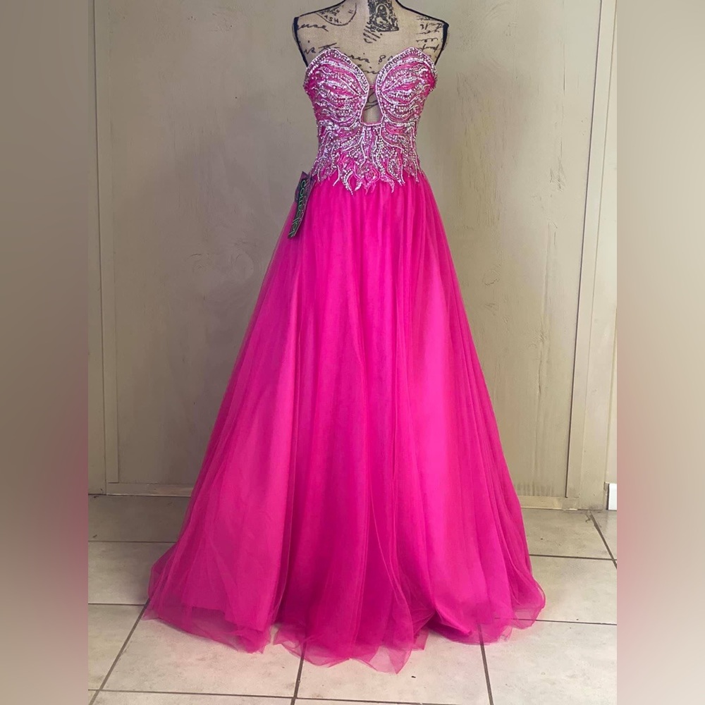 Terani Couture NWT